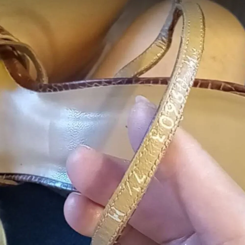 Modern does 1940s Stuart Weitzman Brown Crocodile Strappy Wedge Sandals 7.5 - Picture 2 of 6
